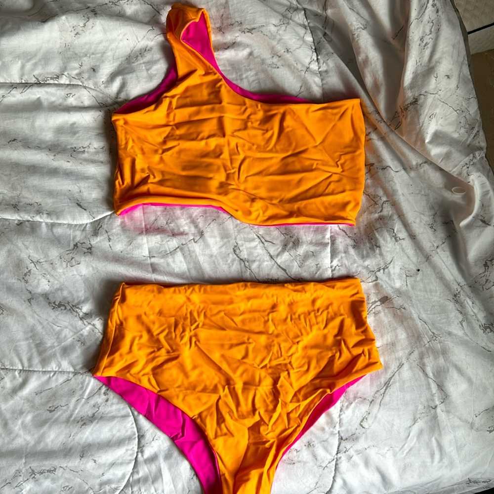 Sisterly Swimwear Size “Volumptuous” Reversable Off Shoulder Bikini